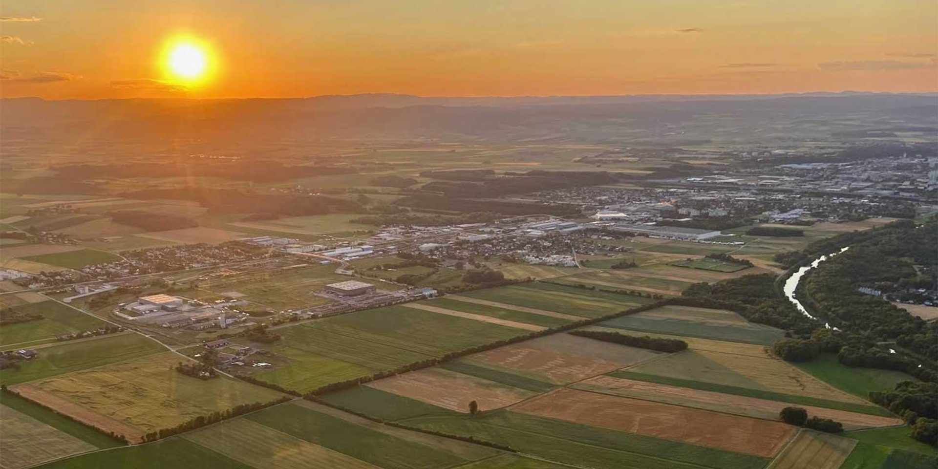 Vom Bau eines REWE-Lagers betroffene Fläche aus der Vogelpersptive
