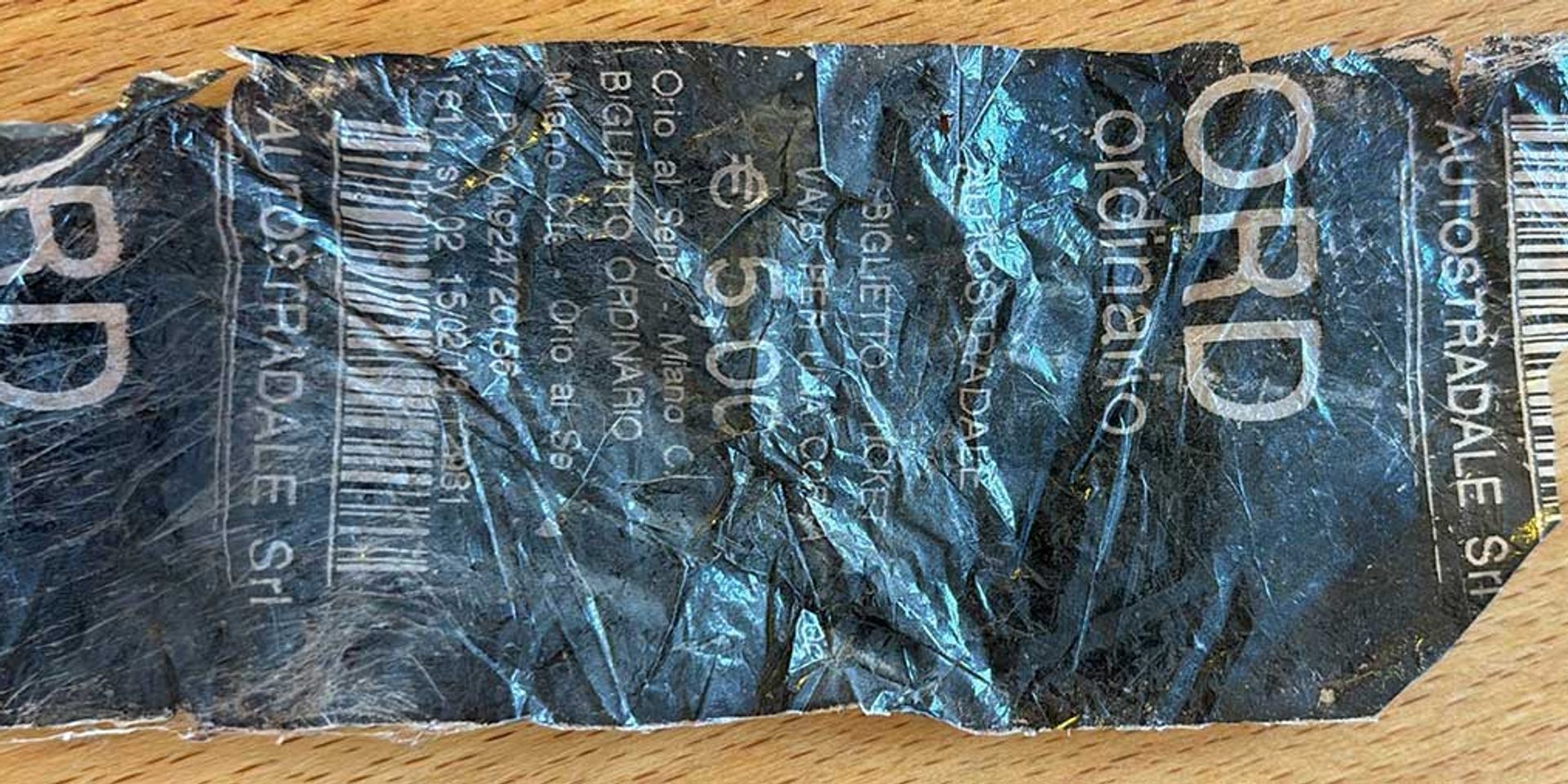 Plastikteile aus Italien im St. Pöltner Müll: Folie eines italienischen Autobahntickets