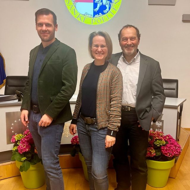 Die Grüne Gemeinderatsfraktion im Rathaussaal St. Pölten
