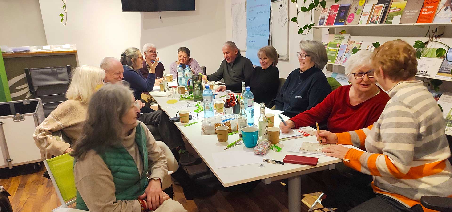 Ältere Menschen beim ersten Treffen der Grünen Generation plus St. Pölten